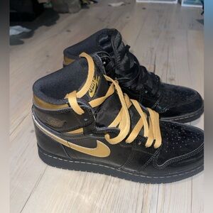 Black Metallic jordan 1